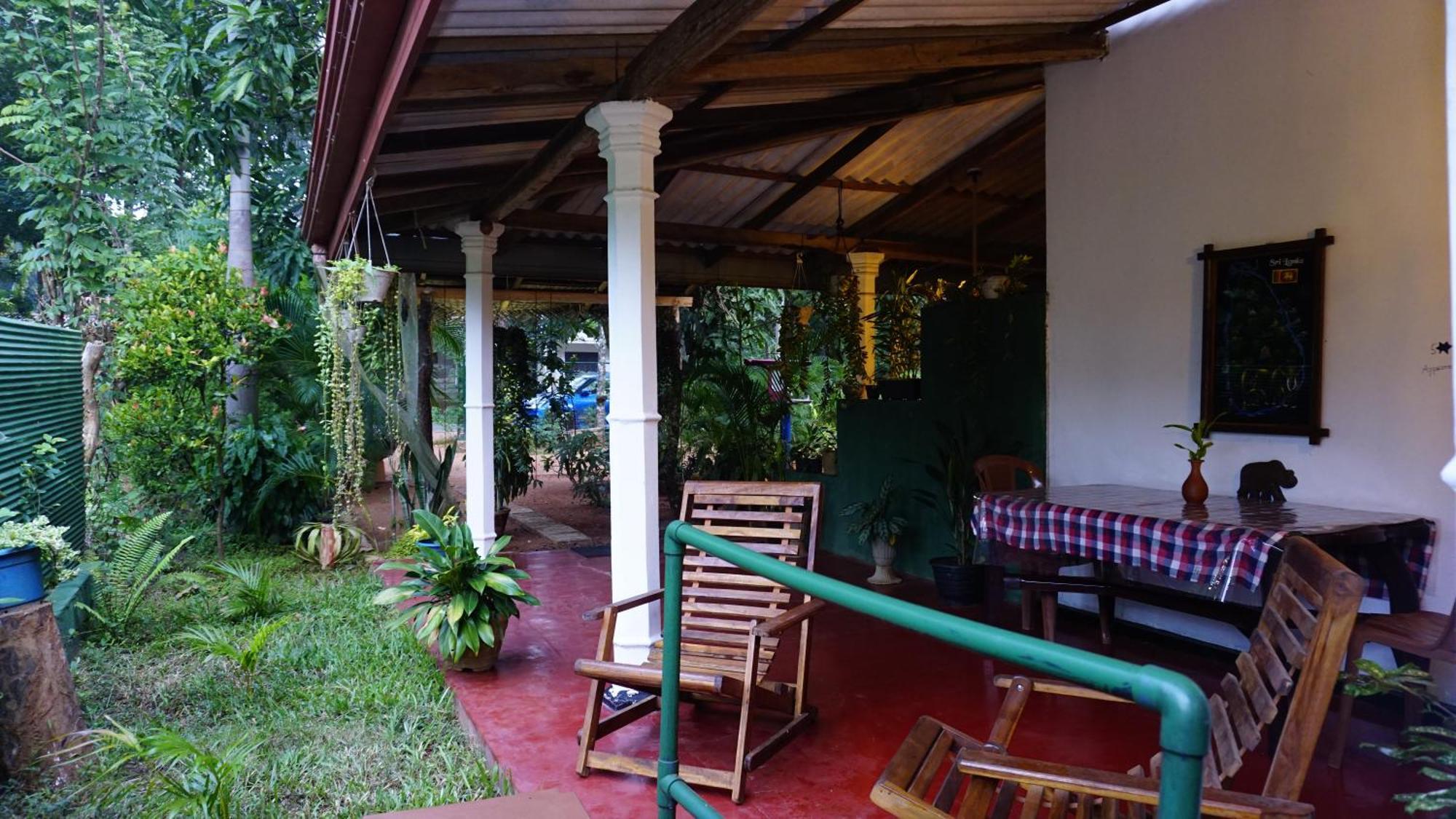 Namal Homestay Sigirîya Extérieur photo