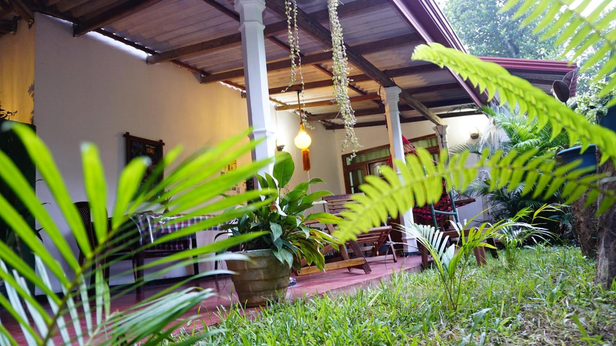 Namal Homestay Sigirîya Extérieur photo